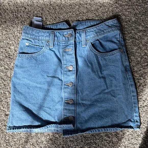 Levi’s Notch Mini Aline Skirt - Picture 4 of 6